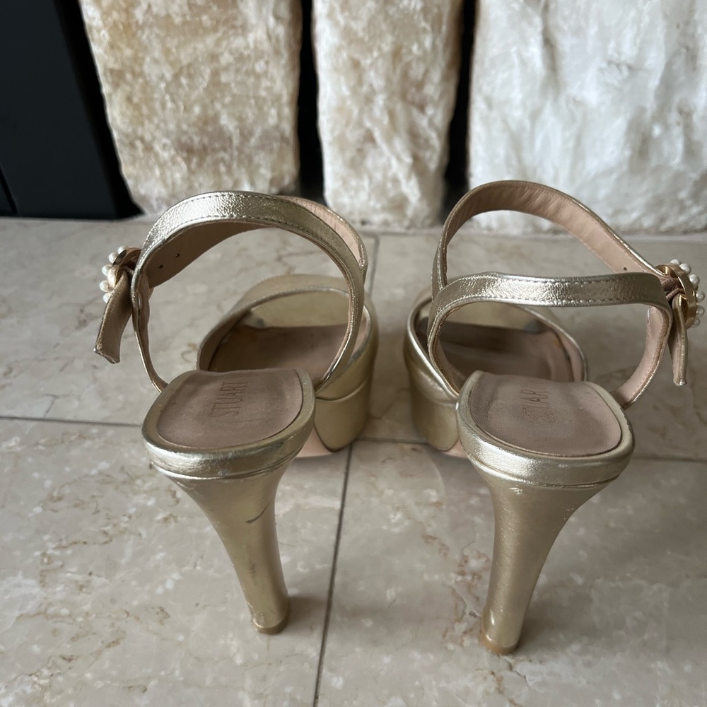 Stuart Weitzman Metallic Gold Heels - Picture 2 of 8